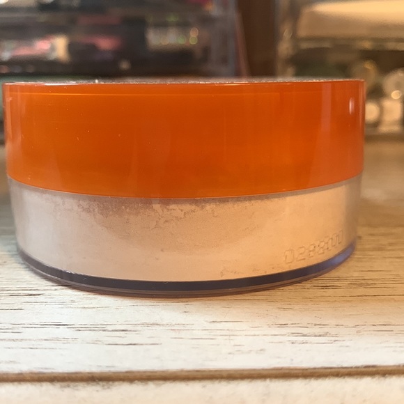 Airspun Loose Face Powder - Picture 5 of 7